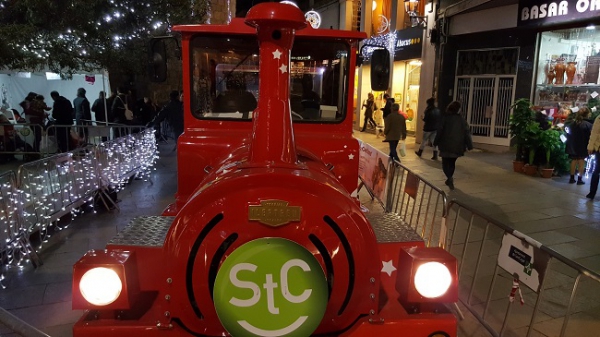 Sant Cugat Comer&ccedil; busca 23 nens afortunats per viure la cavalcada al costat dels Reis Mags