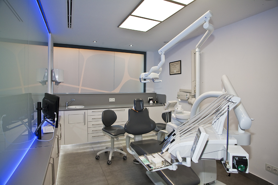 Clinica Dental Pin╠âeiro-04