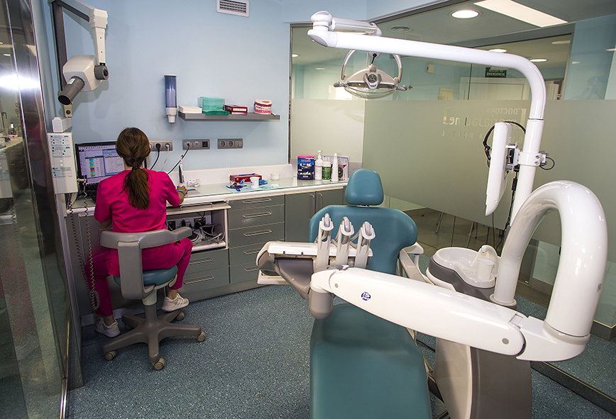 Cli¦ünica Dental Maria Jaume-04